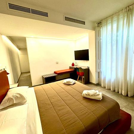 Cortile Nobile Luxury Suites คาตาเนีย ภายนอก รูปภาพ