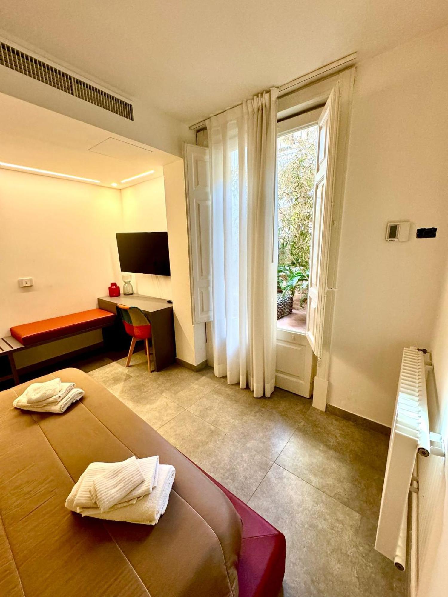 Cortile Nobile Luxury Suites คาตาเนีย ภายนอก รูปภาพ