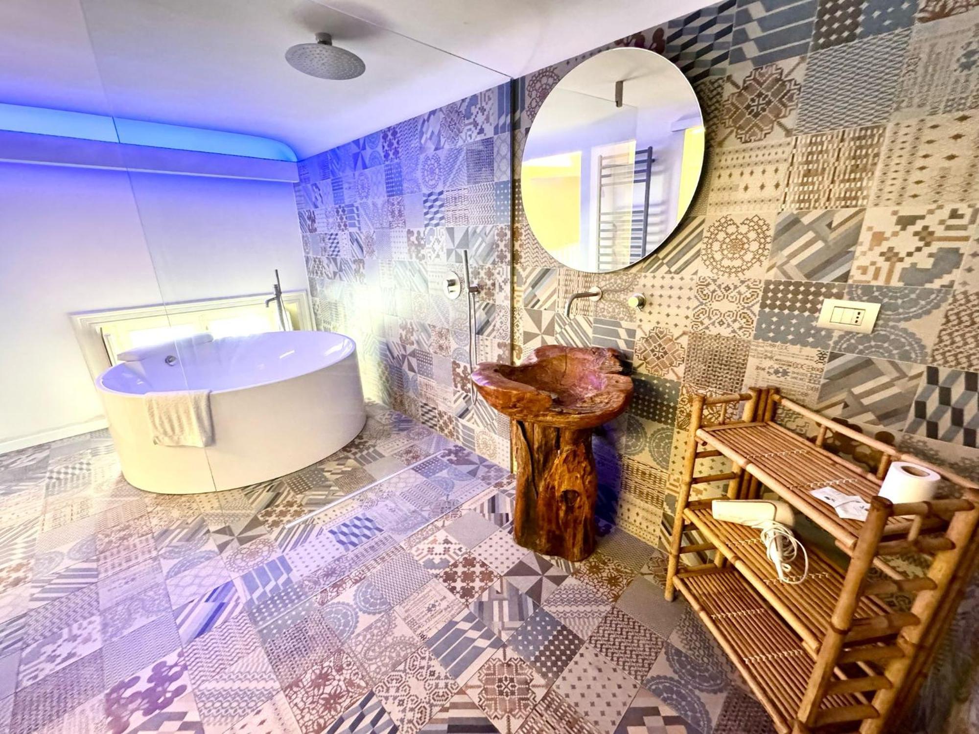 Cortile Nobile Luxury Suites คาตาเนีย ภายนอก รูปภาพ