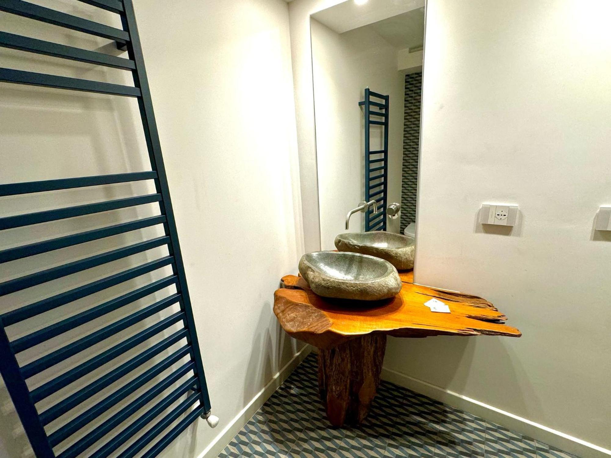 Cortile Nobile Luxury Suites คาตาเนีย ภายนอก รูปภาพ