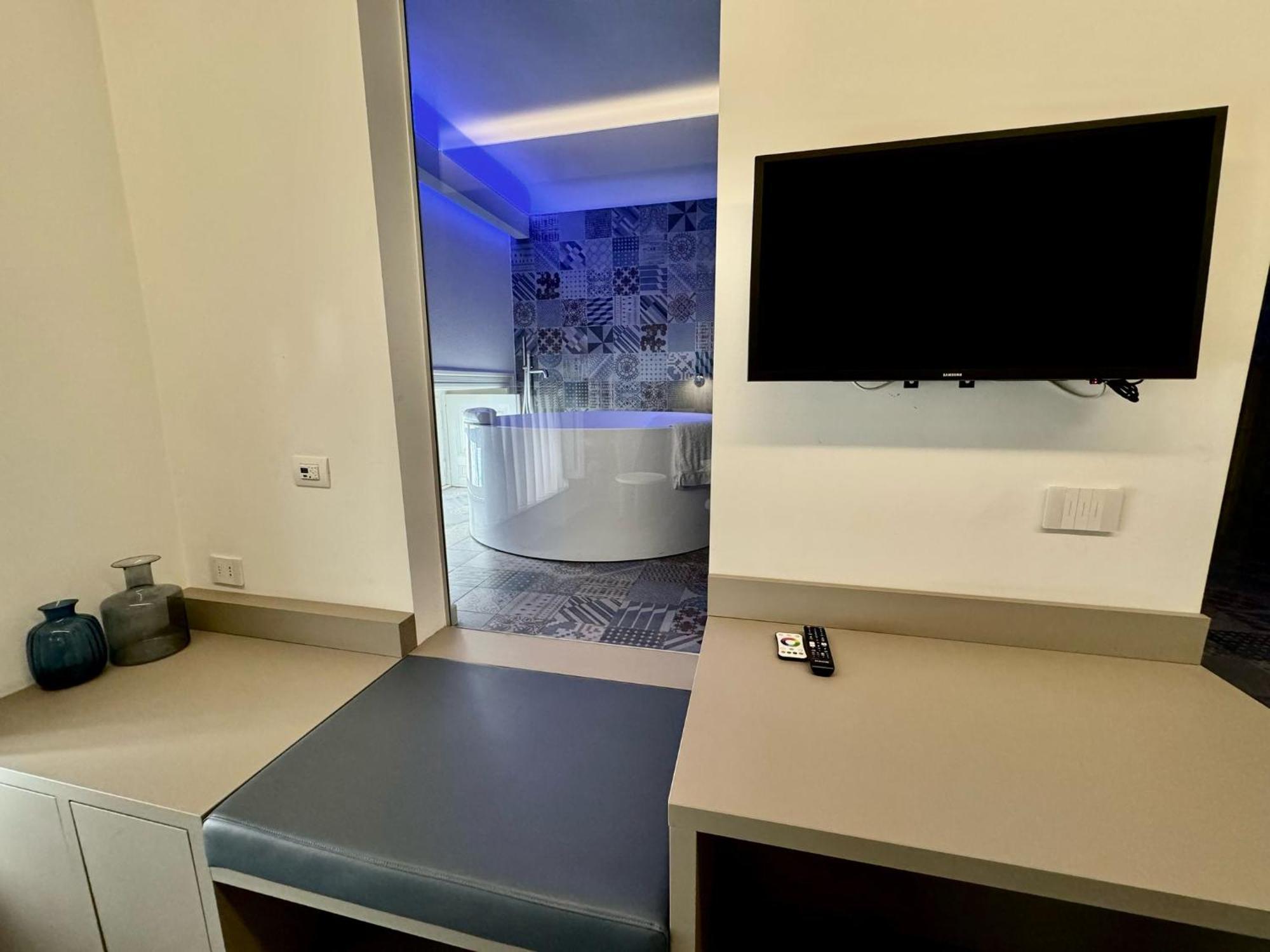 Cortile Nobile Luxury Suites คาตาเนีย ภายนอก รูปภาพ