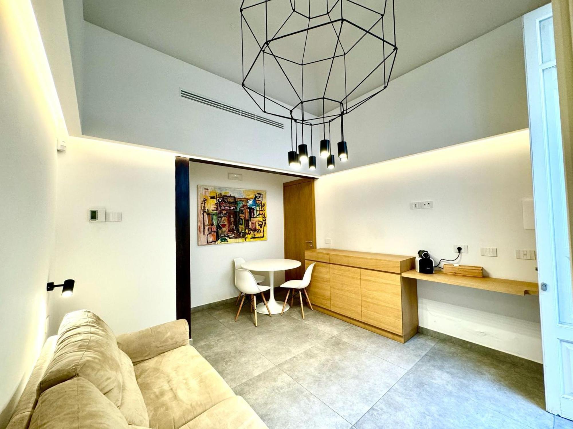 Cortile Nobile Luxury Suites คาตาเนีย ภายนอก รูปภาพ
