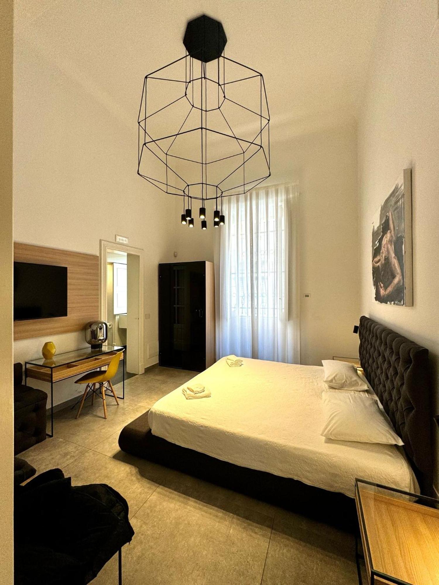 Cortile Nobile Luxury Suites คาตาเนีย ภายนอก รูปภาพ