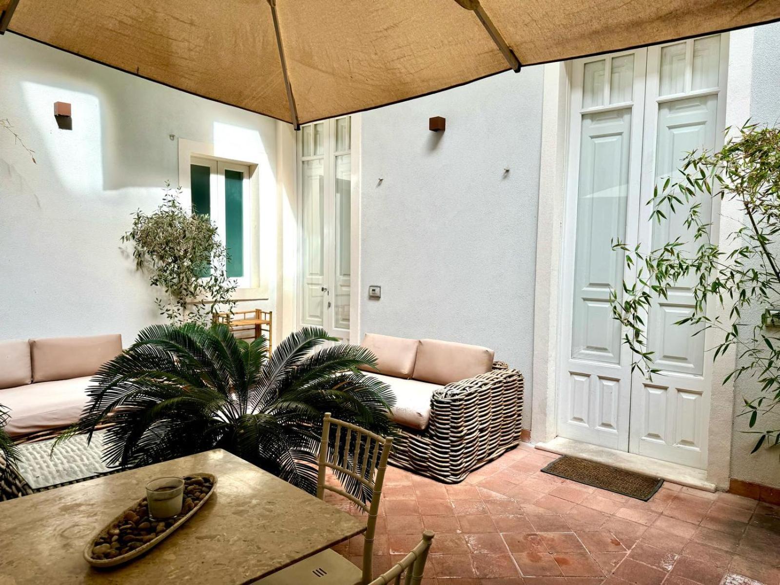 Cortile Nobile Luxury Suites คาตาเนีย ภายนอก รูปภาพ